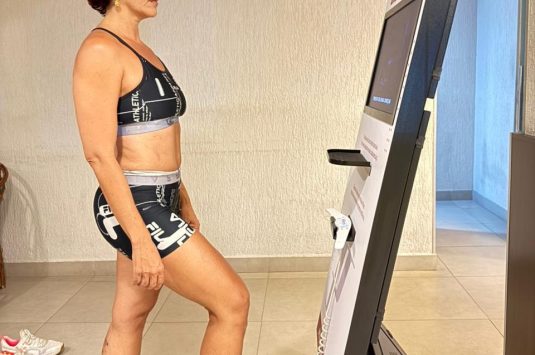 Bioimpedância: entenda o exame que mostra mais do que o seu peso